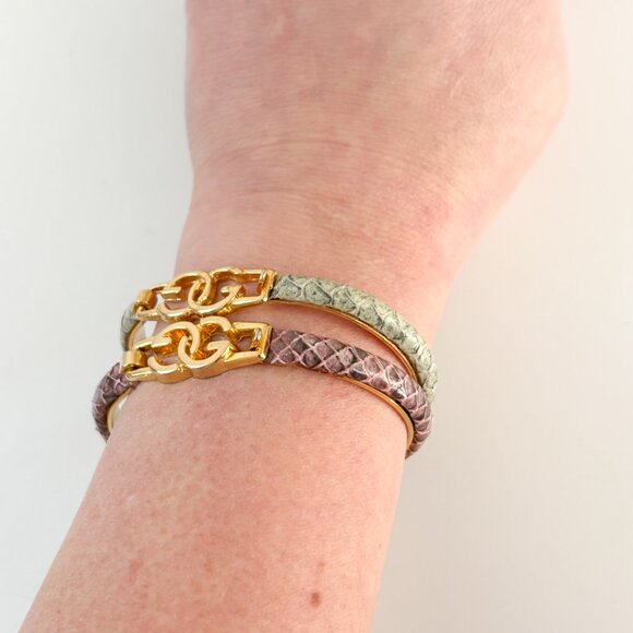 Gucci Set of 2 Snakeskin Bangles, Vintage Gucci Bracelets, Y2K Gucci Bracelets - Picture 3 of 11